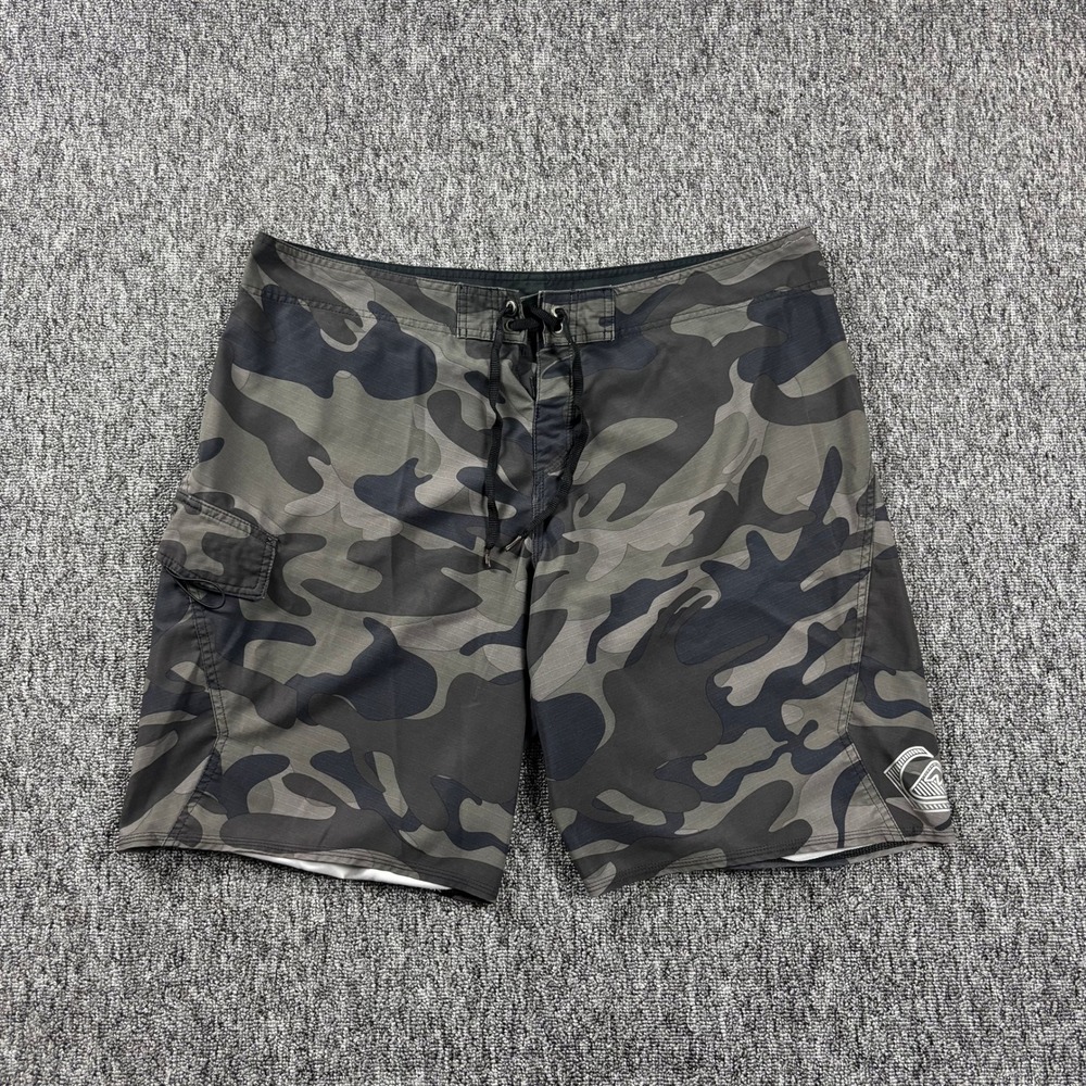 Vintage Y2K Quiksilver Surf Baggy Camouflage Grey/Black Board Size 36